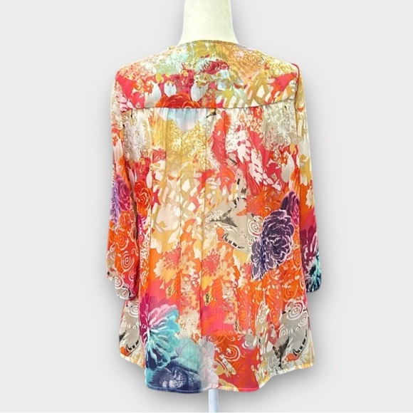 Tribal Women's Size 8 Vibrant Floral Tunic Top Pintuck Detail Lightweight Blouse - Picture 8 of 11